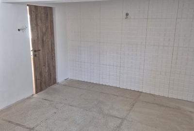 Spațiu comercial, de 60 mp, în Central - 6