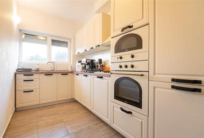 RECO Apartament cu 3 Camere  , Paleu - 6