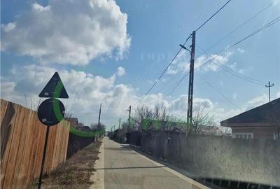 Teren de 2000 mp, în Central