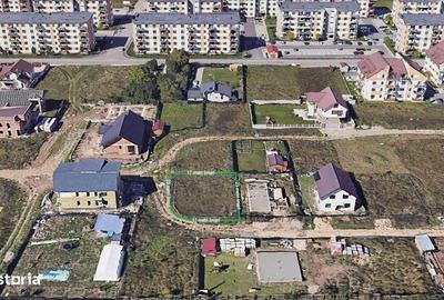 Teren de 400 mp, în Tractorul