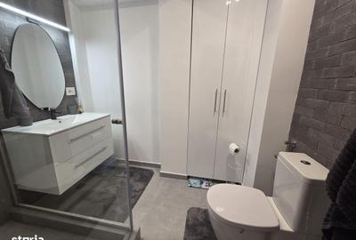 Apartament cu 4 camere în Central - 1