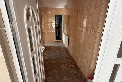 Apartament cu 2 camere decomandat în Exterior Vest - 2