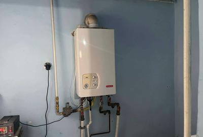 Casă cu 4 camere în Central - 1