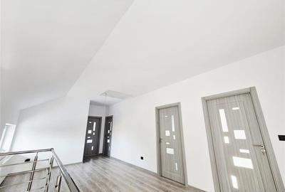 Casă cu 5 camere cu Teren 700 Mp în Miroslava - 13