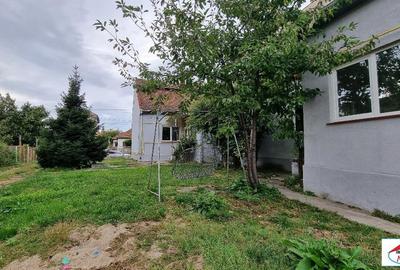 Casă cu 7 camere cu Canalizare în Semicentral - 2