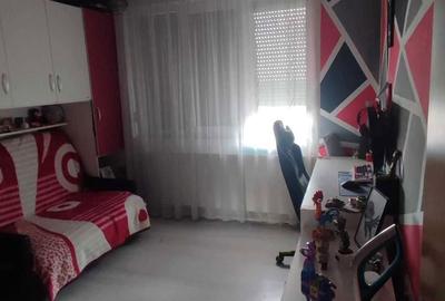 Apartament cu 2 camere decomandat în Nojorid - 8