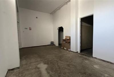 Spatiu comercial in Gheorgheni, Car. Bucin, bl. 26 - 18