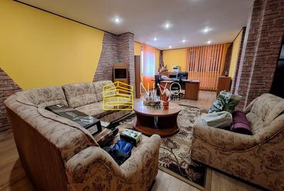 Casă individuală cu 6 camere cu Canalizare în Central - 1