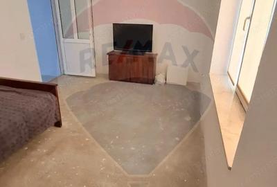 Casă cu Teren 800 Mp în Gălățeni - 10