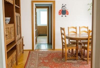 Apartament cochet cu 3 camere