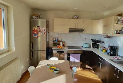 Casă cu Teren 1280 Mp în Central