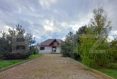 Exclusivitate!!! Doua proprietati, teren 3289 mp, Gligoresti - 3