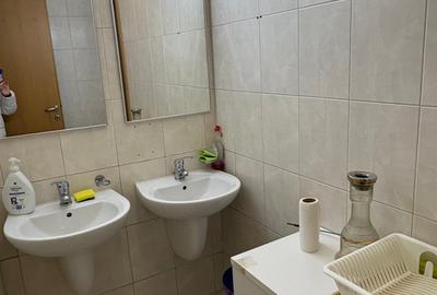 Birou, de 570 mp, în Națiunile Unite - 11