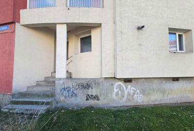 Spațiu comercial, de 35 mp, în Drumul Carului - 5