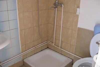 Casă cu 4 camere în Central - 2