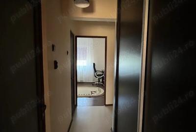 Apartament cu 3 camere decomandat în Central - 4