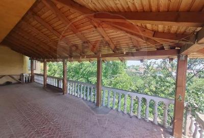 Casă cu 6 camere cu Teren 1649 Mp în Jorăști - 5