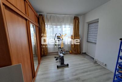 Apartament 3 camere, decomandat ,  Valea Lupului, 88.900 euro - 3