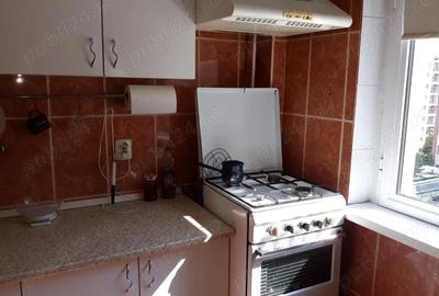 Apartament cu 3 camere decomandat în Baba Novac - 2