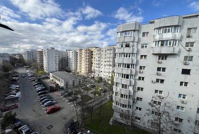 Apartament cu 4 camere decomandat în Vitan - 1