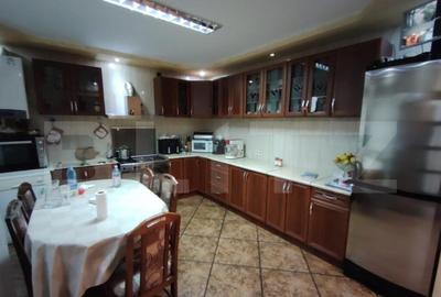 Vila Craiova P+1+M, 317 mp utili ?i curte de 980 mp - 15