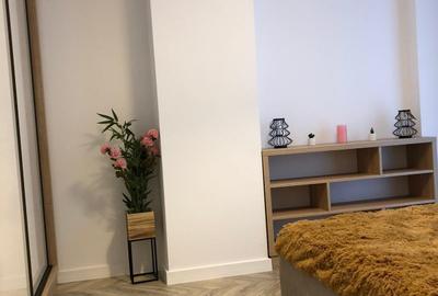 Apartament cu 2 camere semidecomandat, mobilat în 13 Septembrie - 5