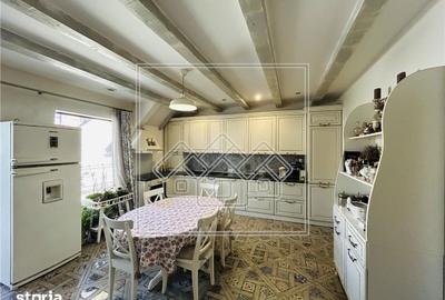Apartament cu 4 camere în Sub Arini - 18