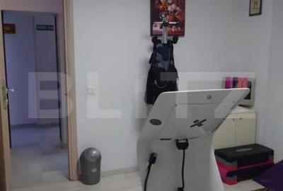 Spațiu comercial, de 290 mp, în Micro 3 - 10