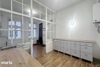 Apartament cu 3 camere, mobilat în Centrul Istoric - 10