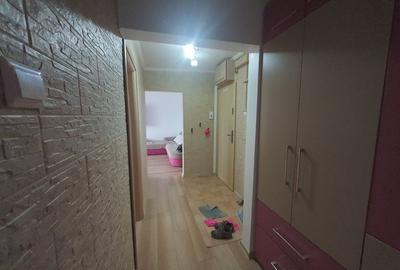 Apartament cu 3 camere, decomandat, zona Tomis III centrala pe gaz Apartament cu 3 camere, decomandat, zona Tomis III centrala pe gaz - 4