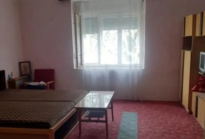 Apartament cu 4 camere în Aluniș - 3