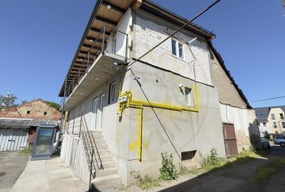 Cladire cu 2 Spatii Comerciale S+P+1-Ultracentral Carei-Str.1 Dec. 1918 - 2