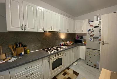 Duplex cu 4 camere si mansarda. Complet mobilat si utilat. Comision 0 - 2