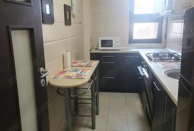 Apartament cu 3 camere decomandat în Drumul Taberei - 2