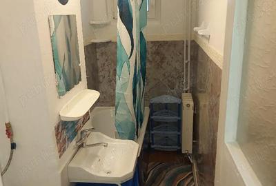 Apartament cu 3 camere decomandat în Central - 1