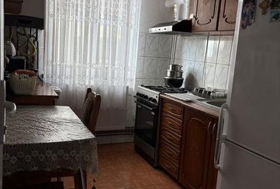 Apartament cu 3 camere semidecomandat în Central - 5