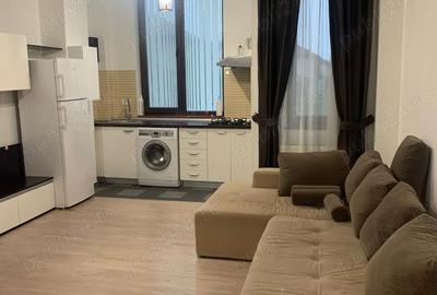 Apartament cu 2 camere semidecomandat în Palazu Mare - 2