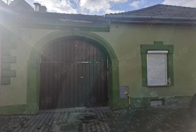 Garsoniera Centru Stradal Toate Utilitatile Bucatarie Separata Pivnita Parcare 2 parcele de gradina - 7