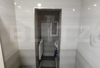 Apartament cu 3 camere decomandat în Micro 6 - 10