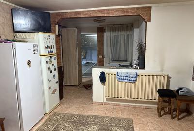 Casă cu 3 camere în Central - 1