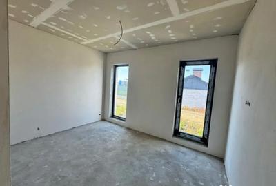 Casă cu 4 camere cu Teren 475 Mp în Mocira - 6