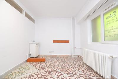 Apartament cu 3 camere decomandat în Calea Călărașilor - 2