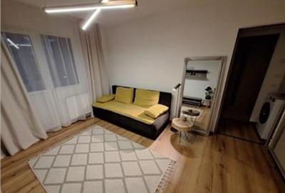 Apartament cu 2 camere, semidecomandat - zona Centru Civic - 2