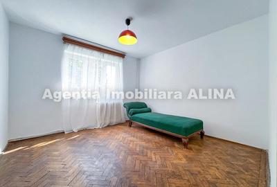 Apartament cu 4 camere decomandat în Progresul - 5