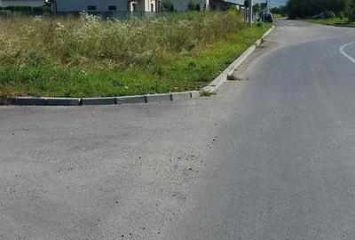 Teren de 600 mp, în Central - 3