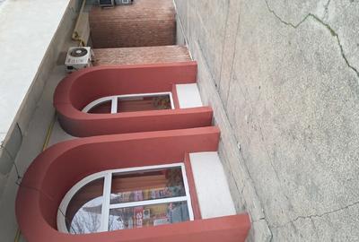 Ofer spre inchiriere spa?iu comercial de 35mp in zona Tomis 3,Constan?a - 3