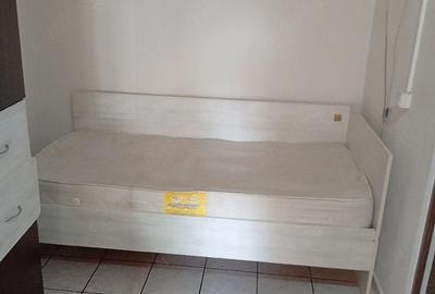 Garsonieră decomandată în Central - 2