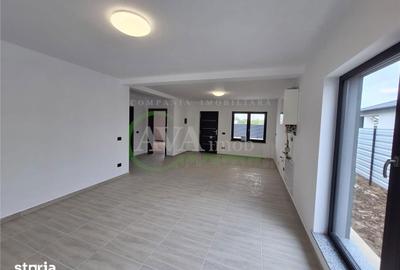 Casă cu 3 camere cu Teren 370 Mp în Letea Veche