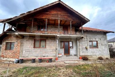 Casa de vanzare, 128 mp, zona Voinesti - 10