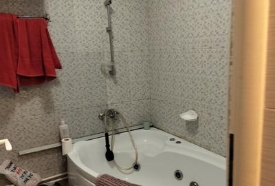 Apartament cu 2 camere decomandat, mobilat în Titan